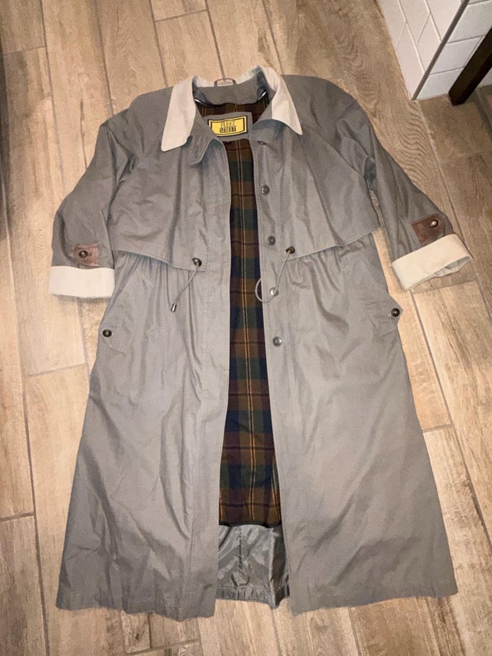 vintage Fleet Street trench coat contrasting collar classic plaid lining size 12